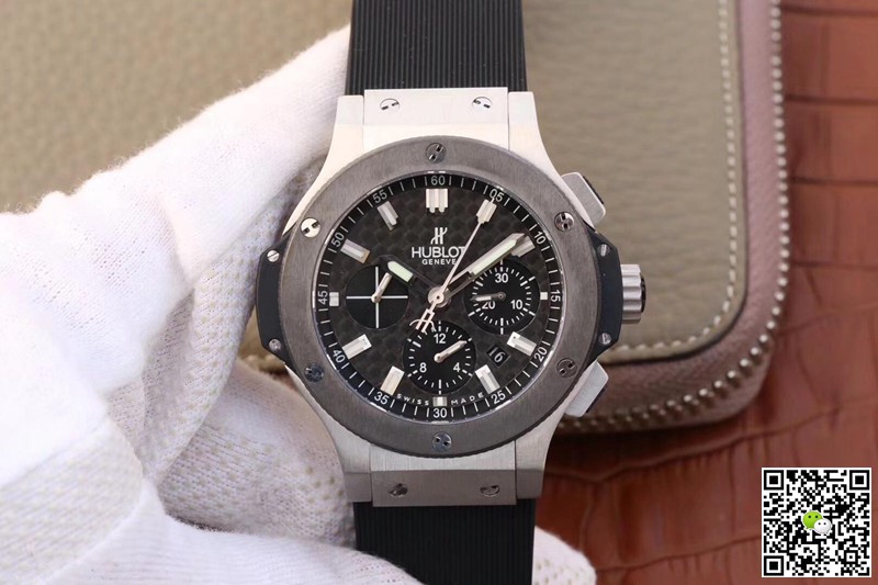 AAA V6 Factory Replica Hublot Big Bang Chronograph 301.SB.131.RX Black Carbon Mens Watch