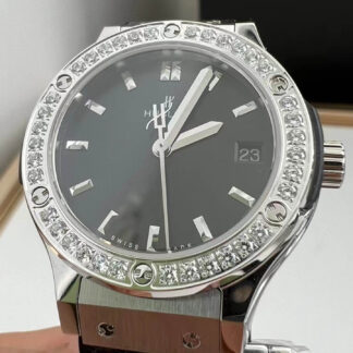 AAA Replica Hublot Classic Fusion 33MM HB Factory Black Dial Woman Watch | aaareplicawatches.is